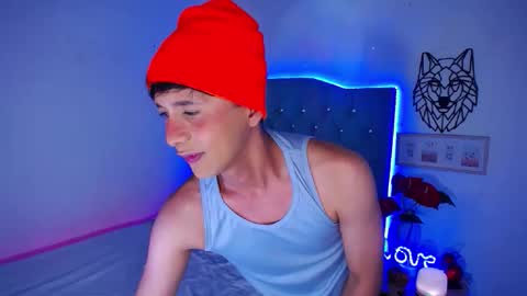 Snapshot of harry_london020 chatting on May 2026 05:45:02 AM harry londo online show from May 2026 05:45:02 AM