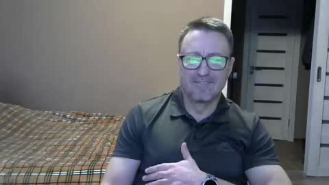 Snapshot of harrysnake chatting on December 2024 06:33:02 AM HarrySnake online show from December 2024 06:33:02 AM