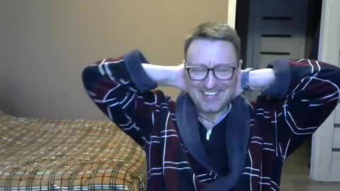 Snapshot of harrysnake chatting on December 2024 06:42:02 AM HarrySnake online show from December 2024 06:42:02 AM