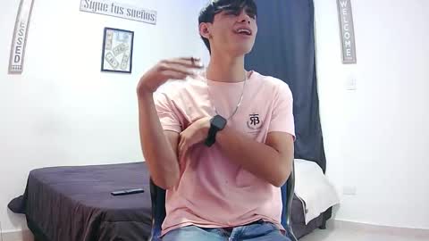 Snapshot of harrythomson1 chatting on November 2025 06:35:01 AM harry thomson online show from November 2025 06:35:01 AM