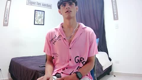 Snapshot of harrythomson1 chatting on November 2025 07:01:02 PM harry thomson online show from November 2025 07:01:02 PM