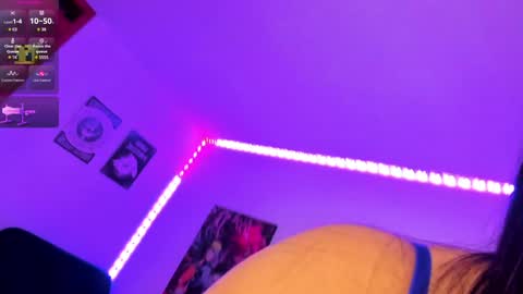 Snapshot of haruu2 chatting on January 2025 02:45:02 AM karen online show from January 2025 02:45:02 AM