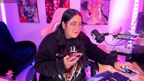 Snapshot of haruu2 chatting on February 2025 05:24:01 PM karen online show from February 2025 05:24:01 PM