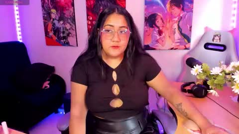 Snapshot of haruu2 chatting on October 2025 02:37:01 PM karen online show from October 2025 02:37:01 PM