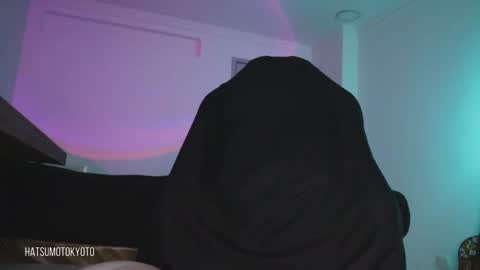 Snapshot of hatsumotokyoto chatting on October 2025 05:50:02 AM More content 2 online show from October 2025 05:50:02 AM