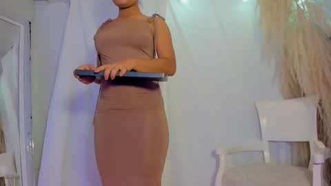 Hayami  online show from October 2025 08:28:02 PM