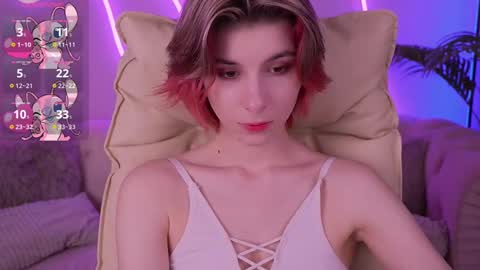 haylaamber online show from March 2025 11:22:01 PM