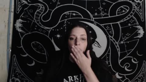 Hayle Woods online show from December 2024 03:09:01 AM