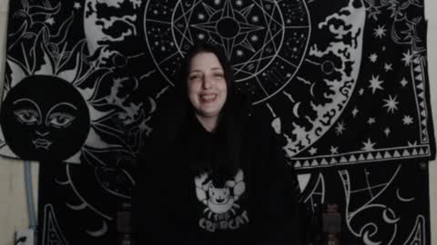 Hayle Woods online show from December 2024 02:45:02 AM