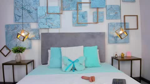 Hayli  online show from April 2026 05:49:01 PM