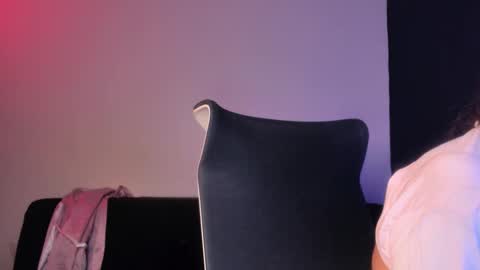 Marie online show from September 2025 05:18:02 AM