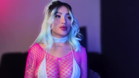 Marie online show from September 2025 06:13:02 AM