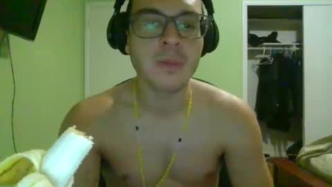 Snapshot of hazehorizon48 chatting on November 2025 08:47:01 AM hazehorizon48 online show from November 2025 08:47:01 AM