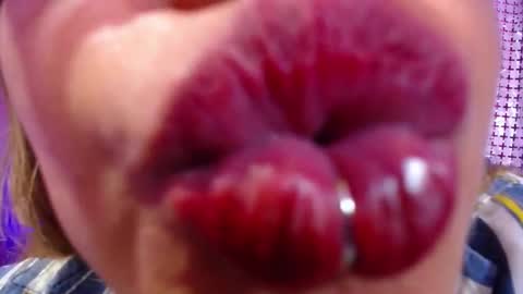 Snapshot of hazel_34 chatting on February 2025 08:07:01 AM hazel online show from February 2025 08:07:01 AM