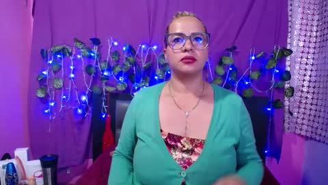 Snapshot of hazel_34 chatting on February 2025 09:11:02 AM hazel online show from February 2025 09:11:02 AM