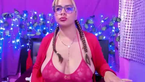 Snapshot of hazel_34 chatting on February 2025 04:31:01 AM hazel online show from February 2025 04:31:01 AM