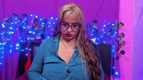Snapshot of hazel_34 chatting on March 2025 07:32:02 AM hazel online show from March 2025 07:32:02 AM