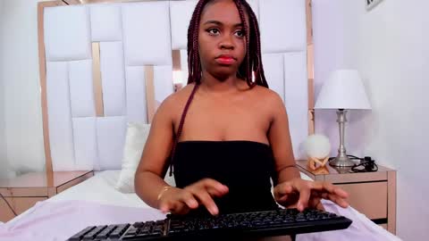 Hazel online show from January 2025 05:26:02 AM