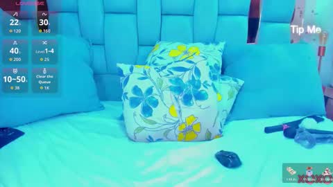 hazel_lanee online show from March 2026 07:15:01 AM