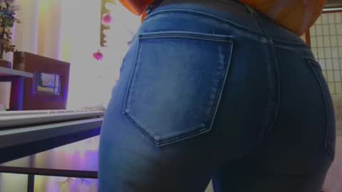 Hazel online show from December 2024 03:25:02 PM