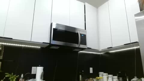 Hazel online show from April 2026 02:36:02 PM