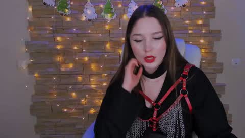 Hazel online show from December 2024 07:19:02 PM