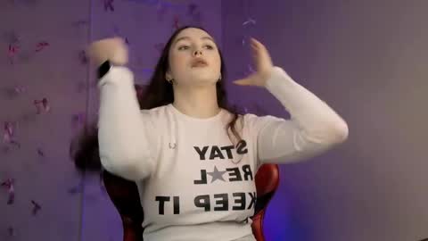 Hazel online show from April 2026 08:28:02 AM