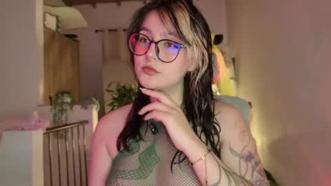 Snapshot of hazelbrownn23 chatting on June 2026 02:03:01 AM Hazel Brown online show from June 2026 02:03:01 AM