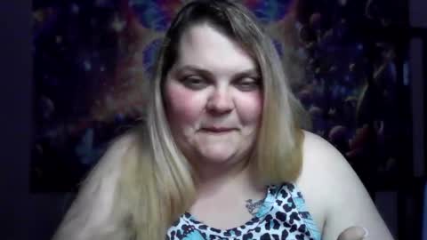 Hazeleyez97 online show from May 2026 04:30:02 AM