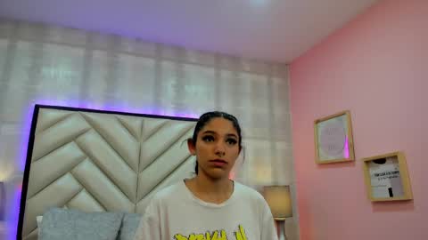 HazelMoret online show from September 2025 11:33:02 AM