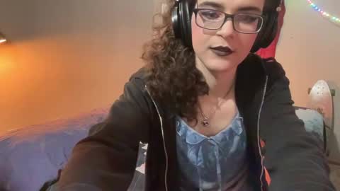 Hazel online show from May 2026 03:41:01 PM
