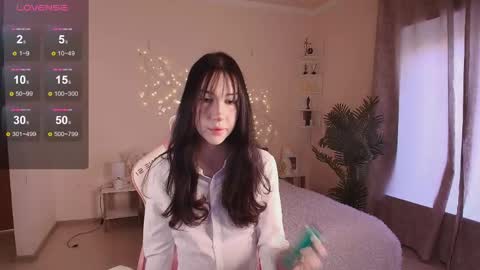 Hazel online show from May 2026 05:14:01 AM