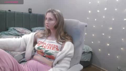 crabster online show from April 2026 06:13:02 PM