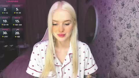 Snapshot of healing__girl chatting on January 2025 10:37:02 AM Valeria online show from January 2025 10:37:02 AM