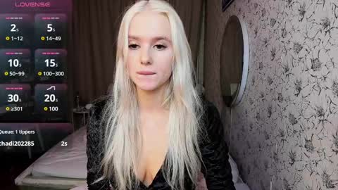 Snapshot of healing__girl chatting on January 2025 12:07:01 PM Valeria online show from January 2025 12:07:01 PM