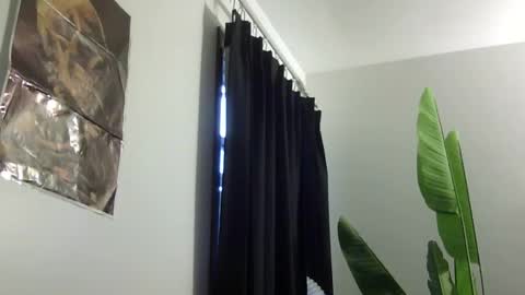 heatwavee online show from May 2026 12:06:01 AM