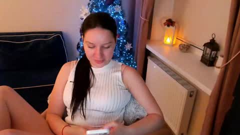 Heaven girl online show from December 2024 08:55:02 PM