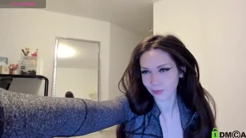 Snapshot of heaveniabb chatting on February 2025 03:01:01 AM Helen online show from February 2025 03:01:01 AM