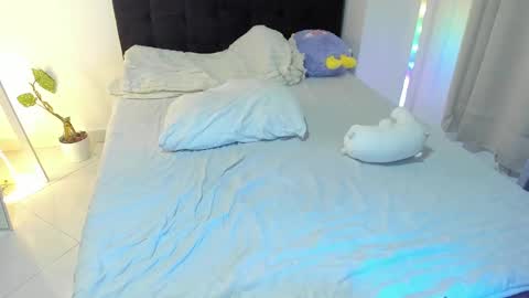 Amandabelk online show from January 2025 05:42:02 AM
