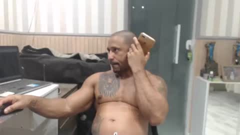 hebertgomes online show from December 2024 02:30:01 AM