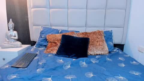 Keira Hecate online show from December 2024 07:01:01 PM