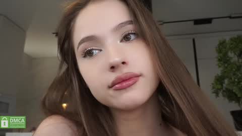 Snapshot of hecola chatting on January 2025 02:14:01 PM Nika next stream 200pm GMT online show from January 2025 02:14:01 PM
