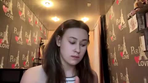 Snapshot of hedwigmondt chatting on July 2026 04:33:01 PM Molly online show from July 2026 04:33:01 PM