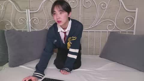 Snapshot of heejinwang chatting on October 2025 08:18:02 PM HEEJIN online show from October 2025 08:18:02 PM