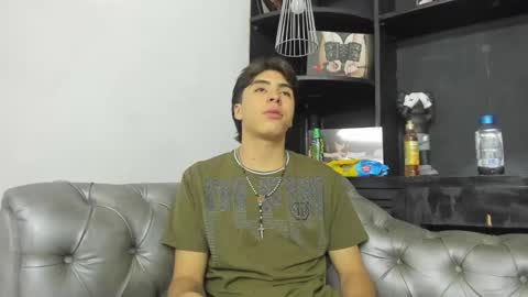 heellboy_ online show from November 2025 01:28:01 AM