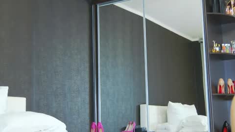 Helen online show from December 2024 12:05:02 PM