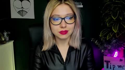 Heidi online show from January 2025 01:31:02 PM