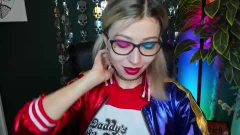 Heidi online show from October 2025 05:41:02 AM