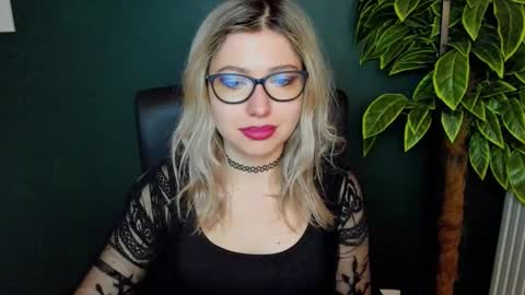 Heidi online show from December 2025 05:35:02 AM