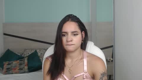 Heidy  online show from January 2025 05:53:01 PM